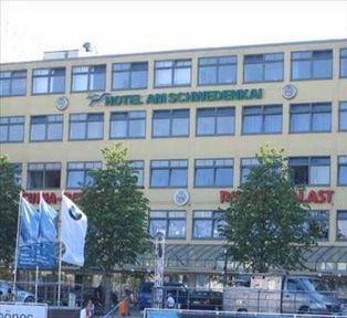 Hotel Am Schwedenkai Киль Экстерьер фото